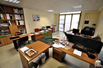 Foto Ufficio a Ragusa San Luigi - Archimede di 120 m² con 4 locali