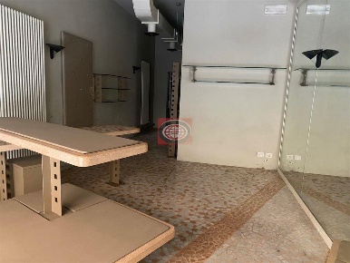 Foto Negozio a Cesena di 34 m² con 1 locali in affitto
