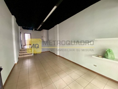 Foto Negozio in viale turati, Lecco Turati - Santo Stefano di 45 m²