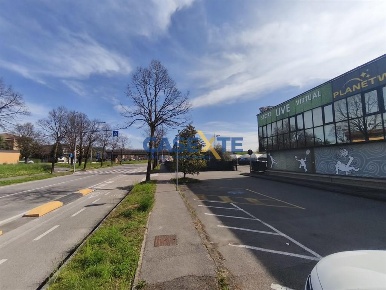 Foto Ufficio in fratelli bandiera, Treviolo Centro di 100 m² con 6 locali