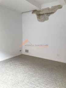 Foto Negozio in Via Castel San Pietro, Ravenna Gallery - Rubicone di 64 m²