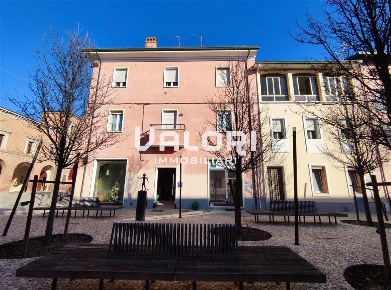 Foto Ufficio in Piazza Fanti, Castel Bolognese Centro di 37 m² con 1 locali