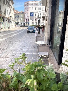 Foto Bar in VIA VITTORIO EMANUELE II, Monza Centro Storico di 50 m²