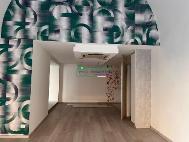 Foto Locale commerciale a Comiso Centro di 55 m² con 2 locali in affitto