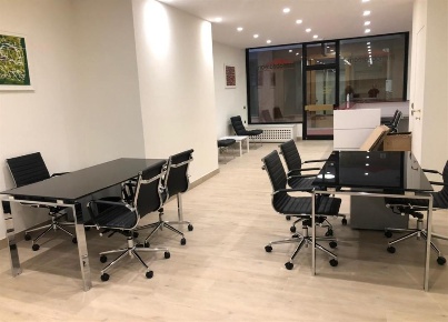 Foto Attività commerciale in Corso Italia, Cortina d'Ampezzo Centro