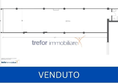 Foto Magazzino a Arzachena Arzachena Paese di 124 m² con 1 locali
