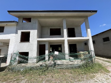 Foto Case semi ndipendenti a Magliano Alpi Centro di 240 m² in vendita