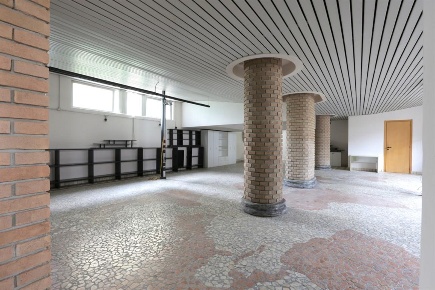 Foto Ufficio in Via Bernardino Verro, Milano Ripamonti di 161 m² in vendita