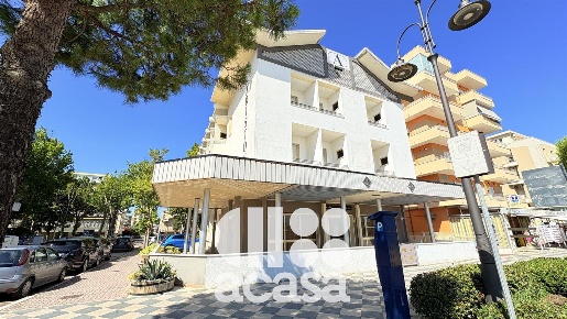 Foto Hotel a Cesenatico Valverde di 700 m² con 30 locali in vendita