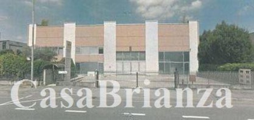 Foto Locale commerciale a Lissone di 1200 m² con 4 locali in affitto