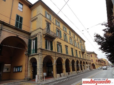 Foto Appartamento in Via Mazzini, Bologna Massarenti di 96 m² con 5 locali