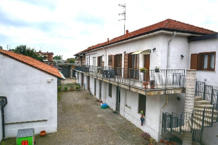 Foto Laboratorio a Seveso di 619 m² in vendita