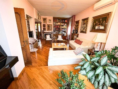 Foto Villa unifamiliare in Via Cesare Beccaria, Besana in Brianza Centro