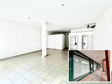 Foto Negozio in corso matteotti, Alfonsine Centro di 59 m² con 1 locali