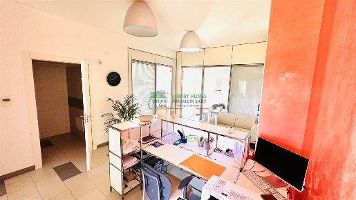 Foto Ufficio a Ragusa Nunziata - Pianetti di 100 m² con 4 locali in vendita