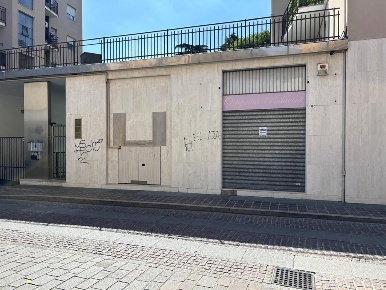 Foto Negozio in VIA VITTORIO EMANUELE, Vimercate Centro di 42 m² in vendita