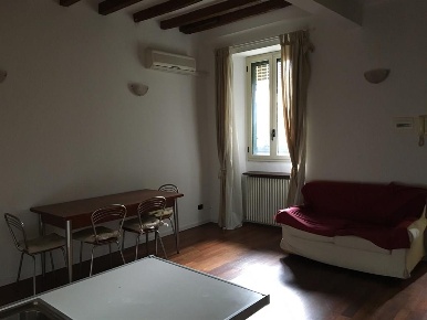 Foto Appartamento in via monviso, Milano Paolo Sarpi di 55 m² con 2 locali