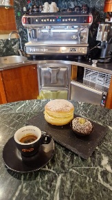 Foto Gelateria - Pasticceria in CORSO DEL POPOLO, Chioggia Centro Storico