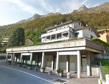 Foto Negozio in via belvedere, Pescate di 80 m² con 2 locali in vendita