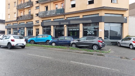 Foto Attività commerciale in corso como, Limbiate Centro di 589 m²