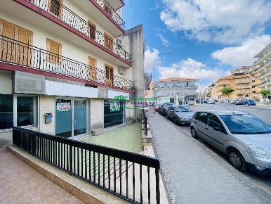 Foto Locale commerciale a Ragusa San Luigi - Archimede di 150 m² in vendita