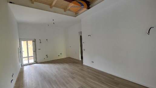 Foto Appartamento in Via Bocconi, Monticello Brianza di 67 m² con 2 locali