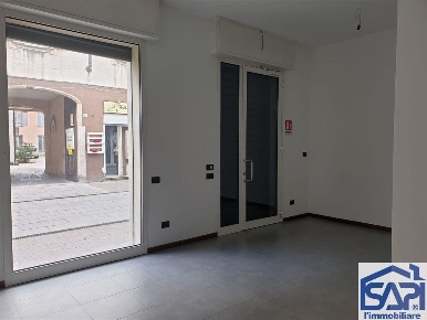 Foto Negozio a Seregno Umberto I - Garibaldi di 78 m² in affitto