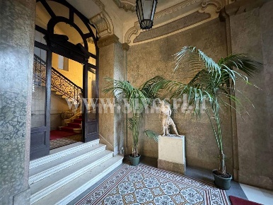 Foto Ufficio a Milano Palestro di 224 m² con 7 locali in affitto