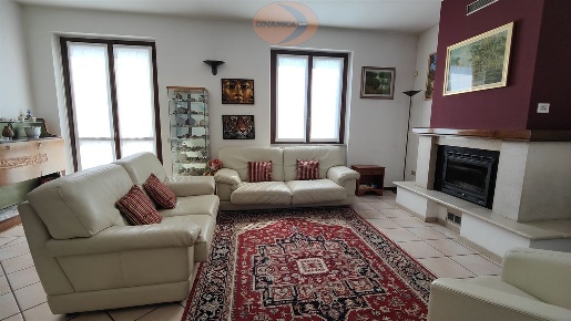 Foto Villa unifamiliare in Via Paolo Taverna Conte, Triuggio Canonica