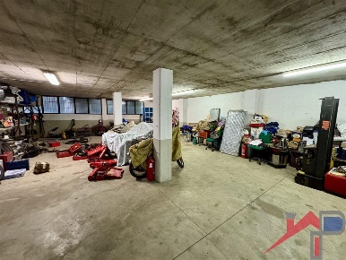 Foto Magazzino a Villa d'Adda Centro di 220 m² con 1 locali in vendita