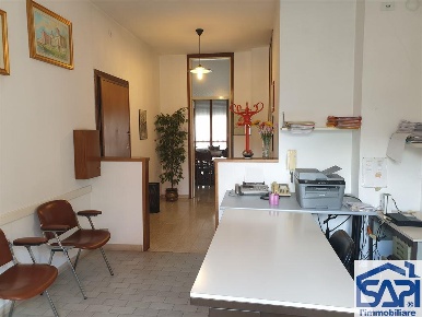 Foto Ufficio a Monza San Biagio di 120 m² con 4 locali in vendita