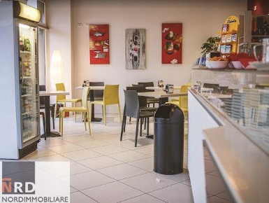 Foto Bar a Mantova Belfiore di 200 m² con 2 locali in vendita