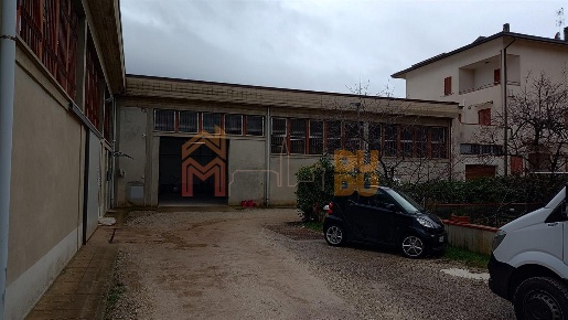 Foto Laboratorio in via tarlati, Arezzo Porta Crucifera di 815 m²