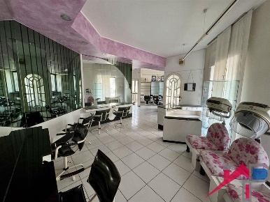 Foto Negozio a Calolziocorte Centro di 66 m² con 1 locali in vendita