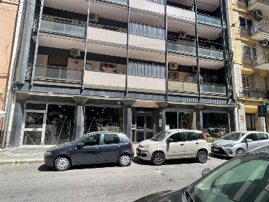 Foto Locale commerciale in VIA PRINCIPE AMEDEO, Bari Libertà di 672 m²