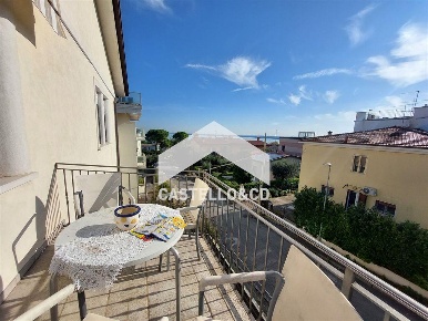 Foto Villa unifamiliare in via Grigolli, Desenzano del Garda Desenzanino