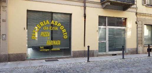 Foto Negozio in VIA BROFFERIO, Asti Stazione di 130 m² con 2 locali