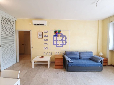 Foto Appartamento in Via Cappellini, Milano Centrale di 53 m² con 1 locali