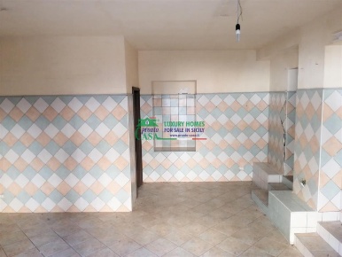 Foto Locale commerciale in Corso Vittorio Emanuele, Gela Centro di 37 m²