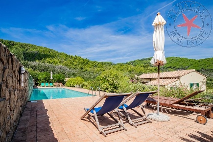 Foto Cessione attività a Portoferraio di 400 m² con 15 locali in vendita