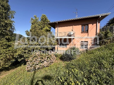 Foto Casa indipendente in via beia, Vergiate Centro in vendita