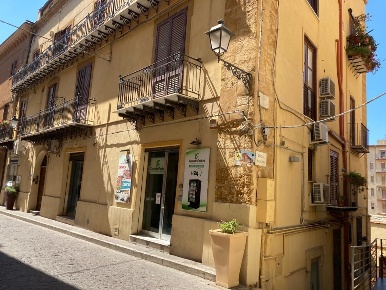 Foto Locale commerciale in Via Atenea, Agrigento Centro Storico di 20 m²