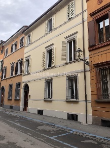 Foto Ufficio in cavour, Imola Centro Storico di 150 m² con 4 locali