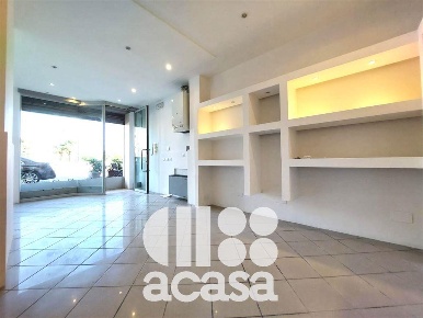 Foto Negozio in piazza andrea costa, Cesenatico Cesenatico Levante di 60 m²