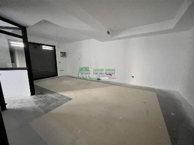 Foto Locale commerciale in Via San Biagio, Comiso Centro di 250 m²
