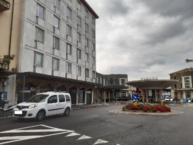Foto Negozio a Como Ponte Chiasso di 85 m² con 2 locali in vendita