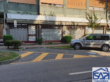 Foto Negozio a Osnago Centro di 86 m² in vendita