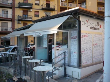 Foto Attività commerciale in Piazza Generale Carlo Alberto Dalla Chiesa,