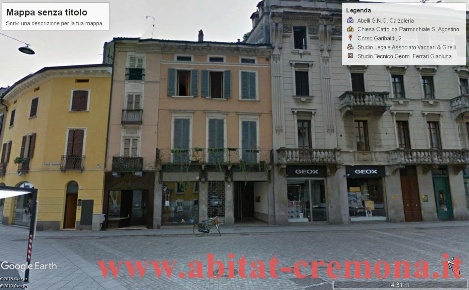 Foto Negozio in corso garibaldi, Cremona Centro di 95 m² con 3 locali