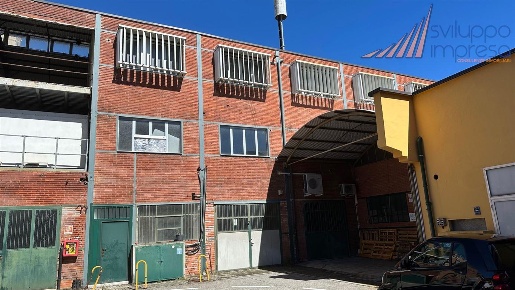 Foto Ufficio in Via Monte Pasubio, Monza San Rocco di 135 m² con 2 locali